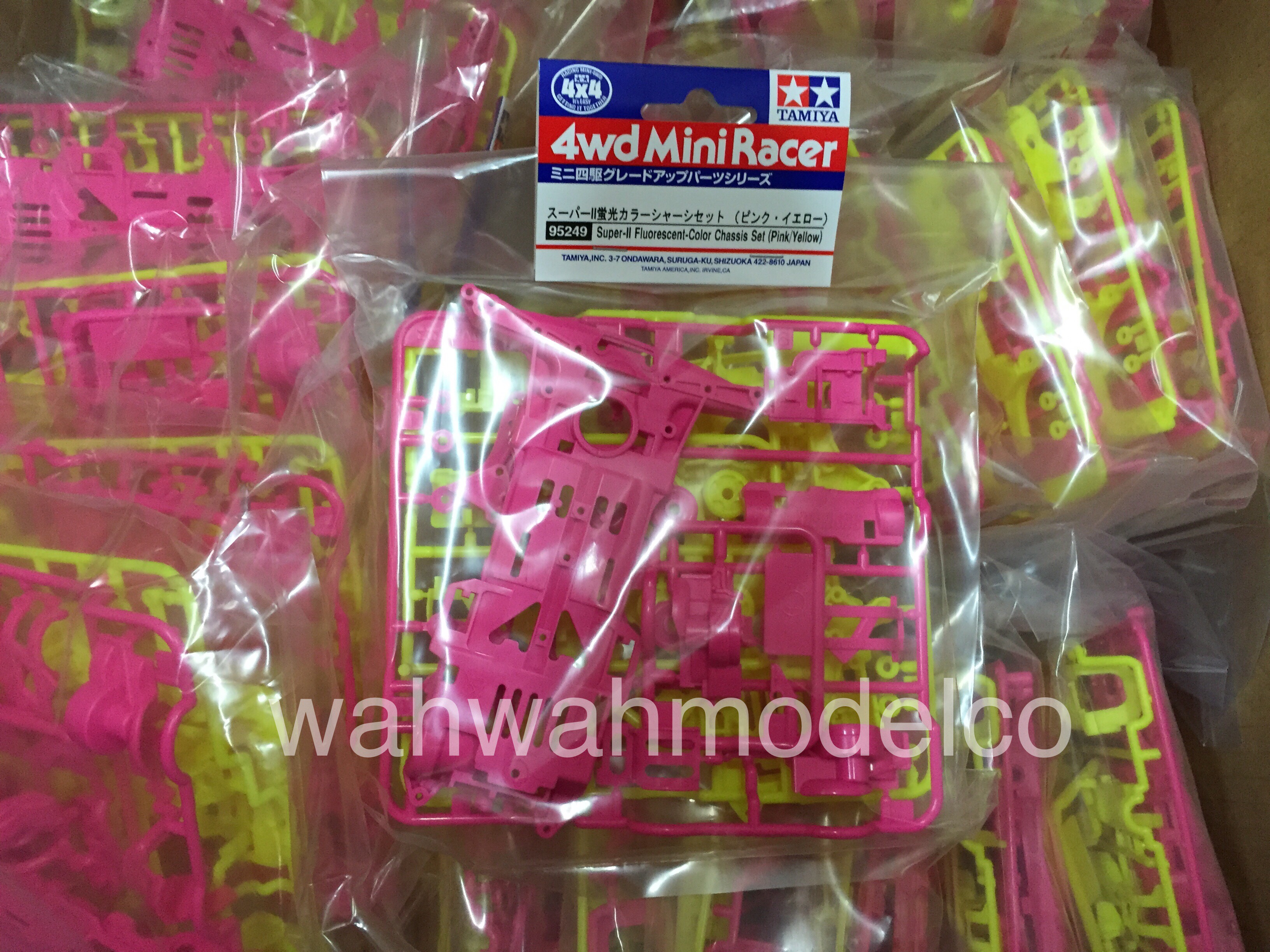 Tamiya Mini Wd Jr Super Ii Chassis Set Fluorescent Pink