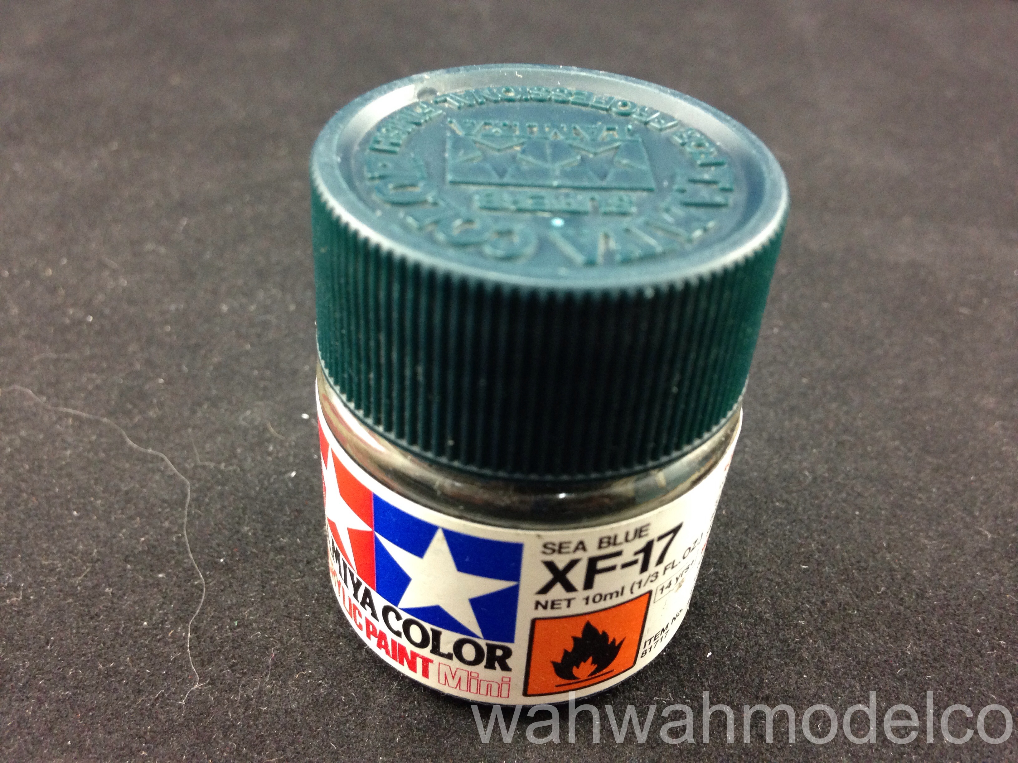 Acrylic Mini X-17 Pink 10Ml Bottle / Tamiya USA