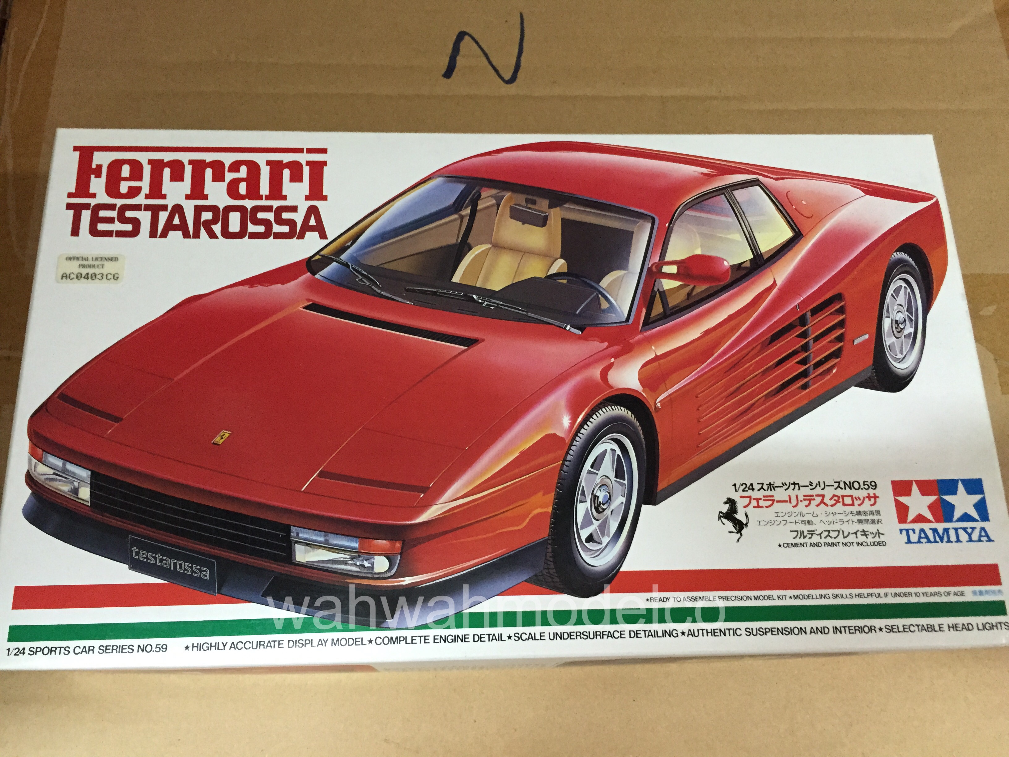 Tamiya 24059 1/24 Ferrari Testarossa Kit