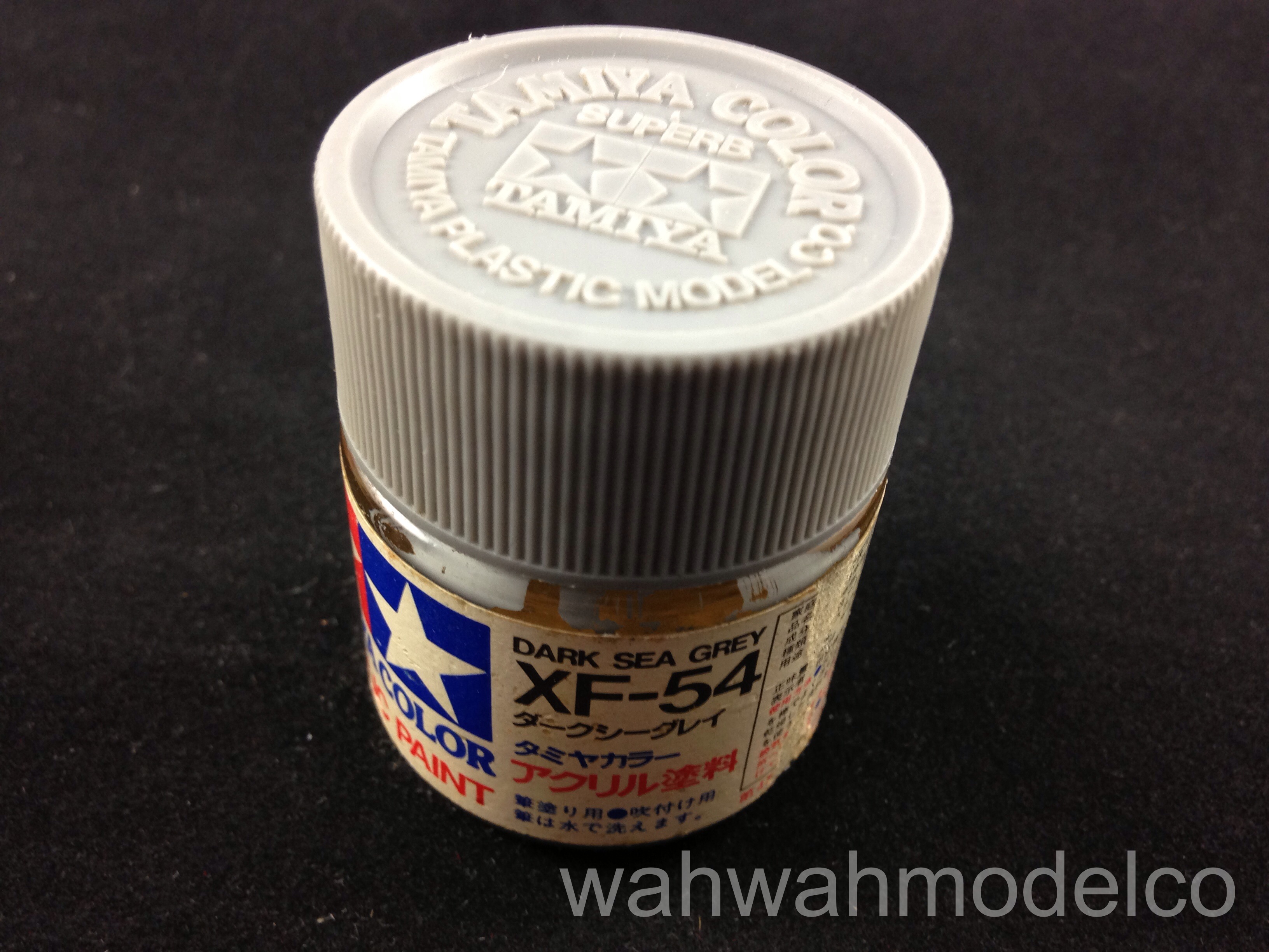 tamiya xf 54 spray