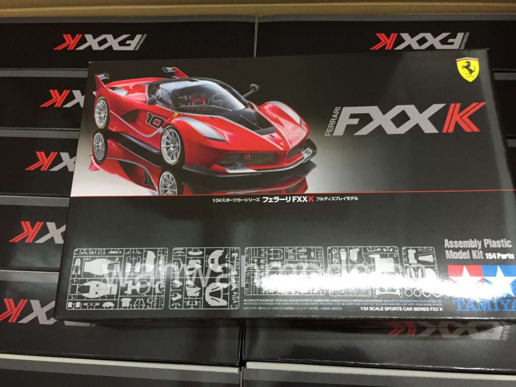 Tamiya 24343 1/24 Ferrari FXX K w/Engine Plastic Model Kit