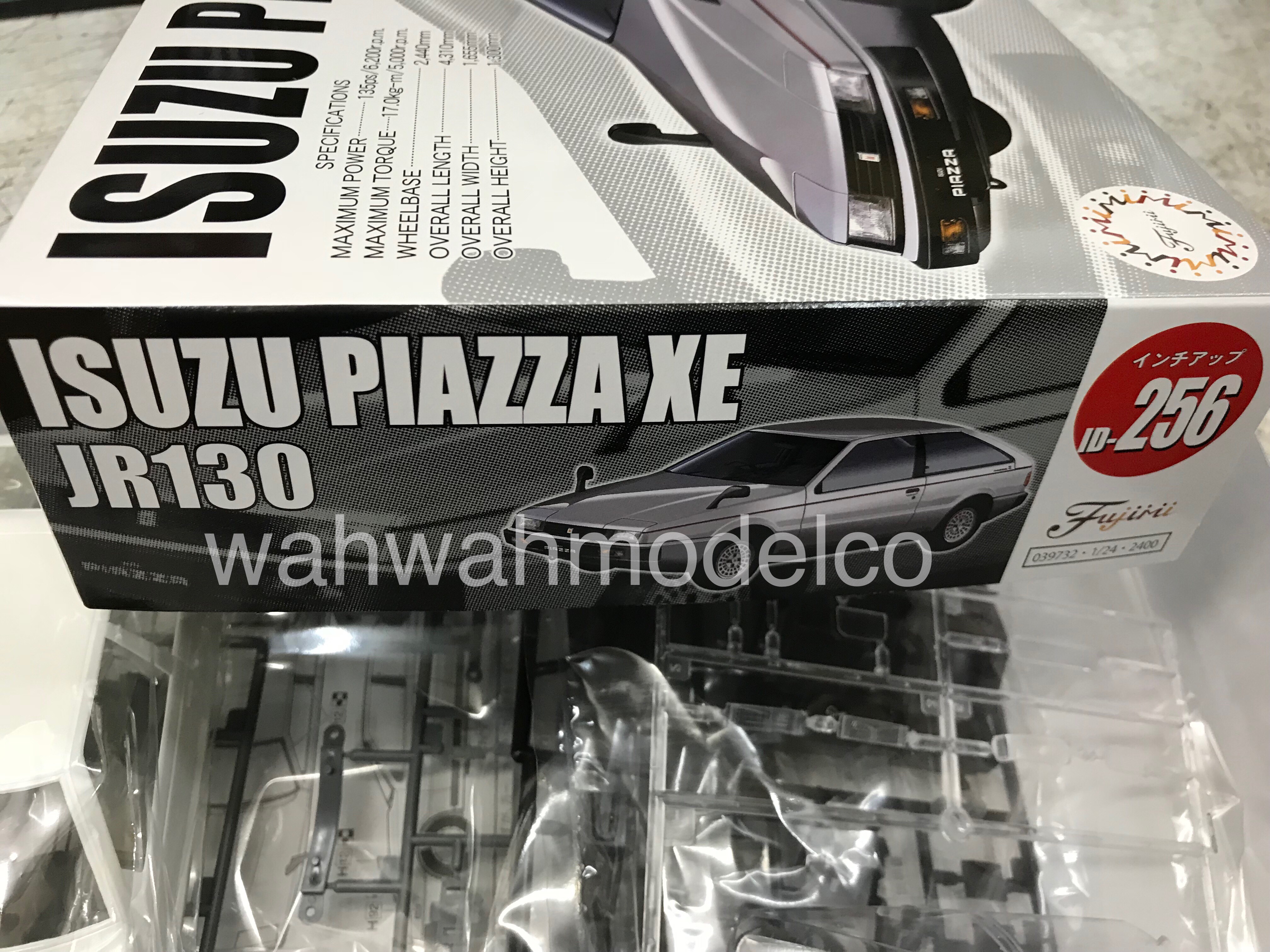 Fujimi ID-256 Isuzu Piazza XE (JR130) 1/24 Scale Kit