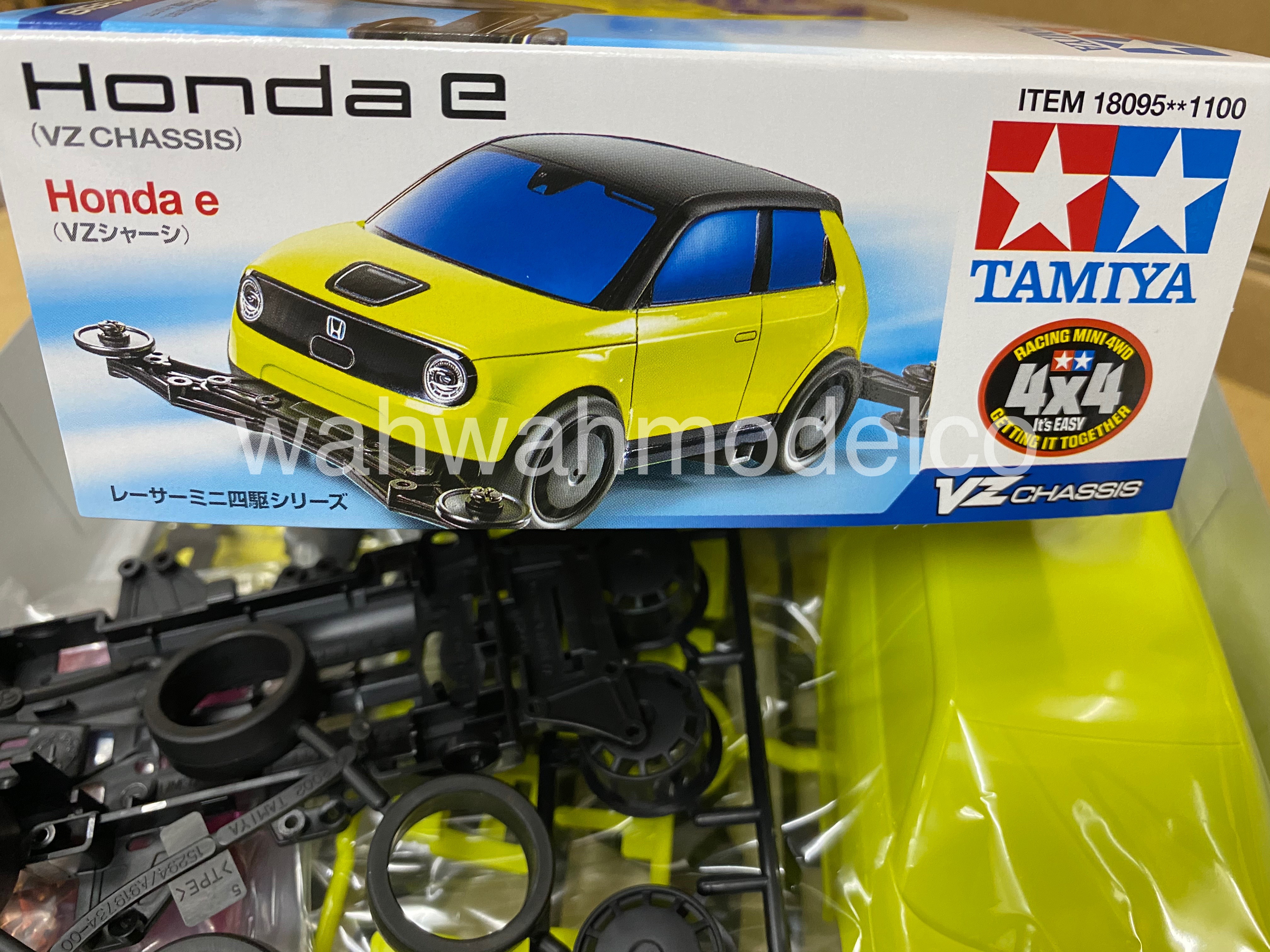 Tamiya 18095 1/32 Mini 4WD Honda e VZ Chassis Model Kit